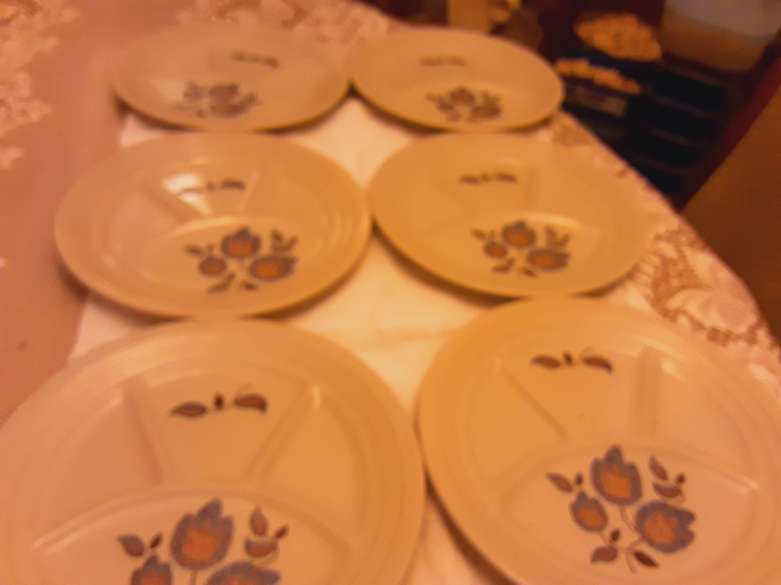 8 Saint Amand faience fondue plates Sologne model