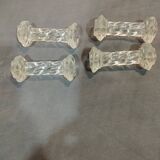 Lot de 4 anciens porte couteaux en verre moulé