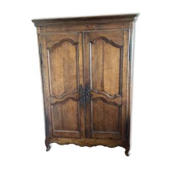 Armoire vendéenne en bois