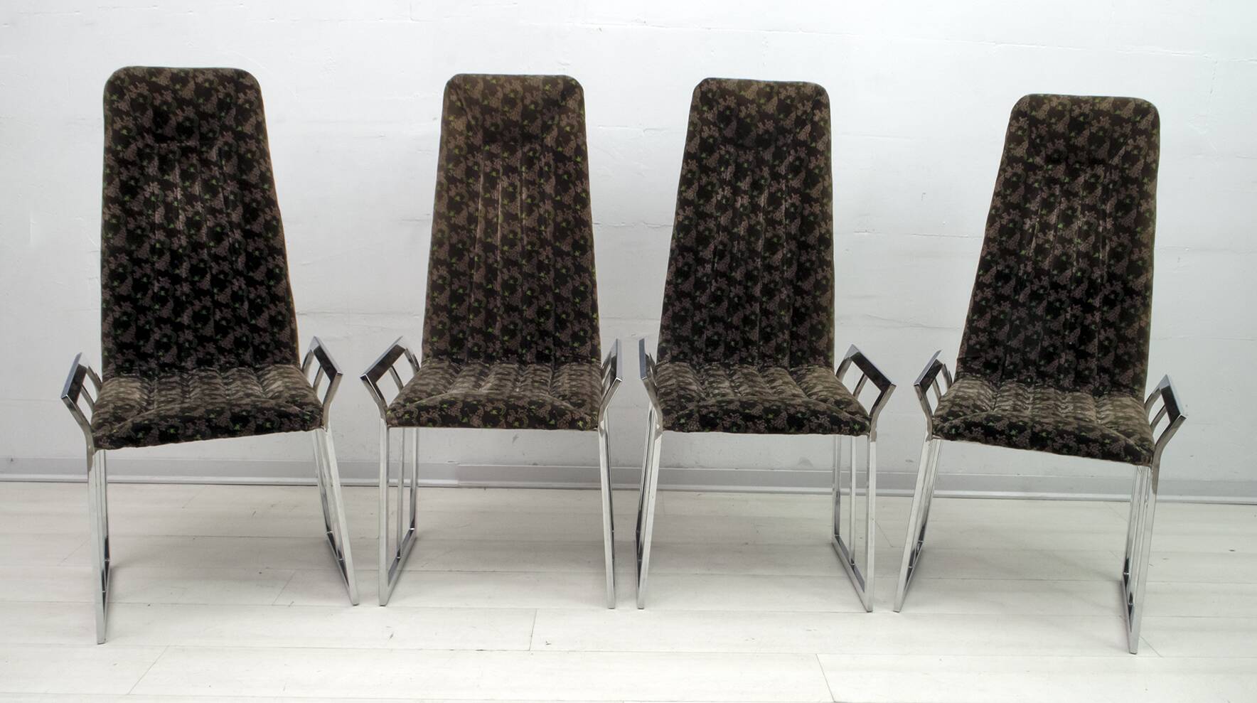 Set of 4 Mid-Century Modern Italian Chromed Steel and Velvet Dining Chairs