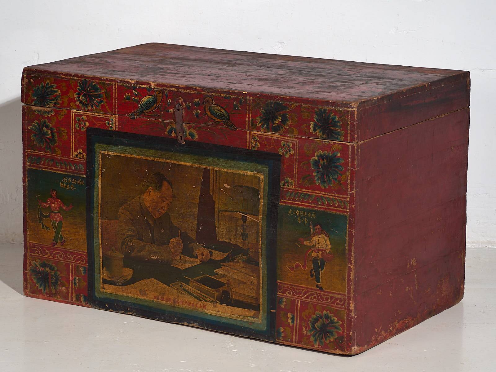 Antique Chinese brown storage trunk (c.1900) #6