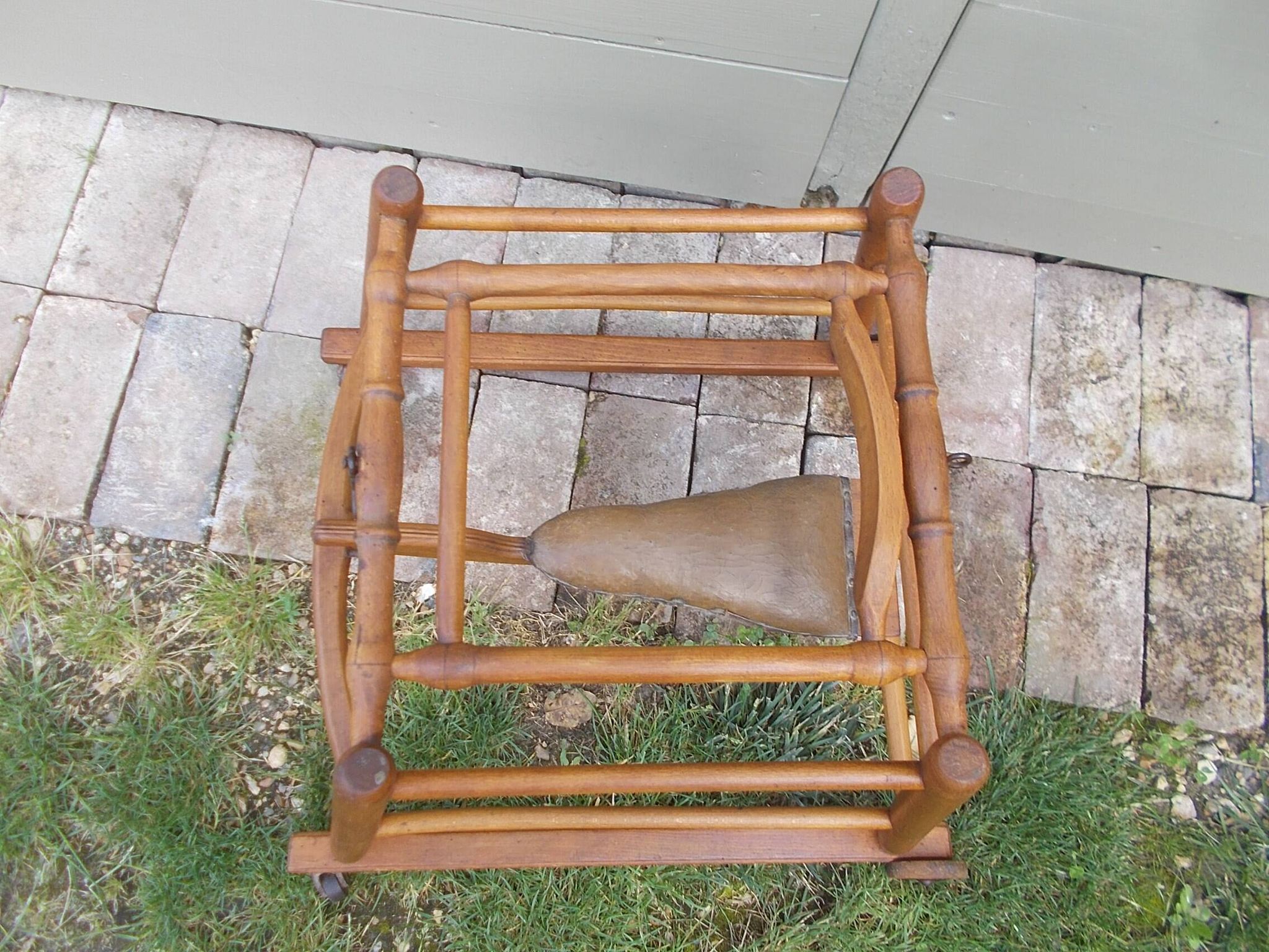 Ancienne chaise haute pour enfant Luterma