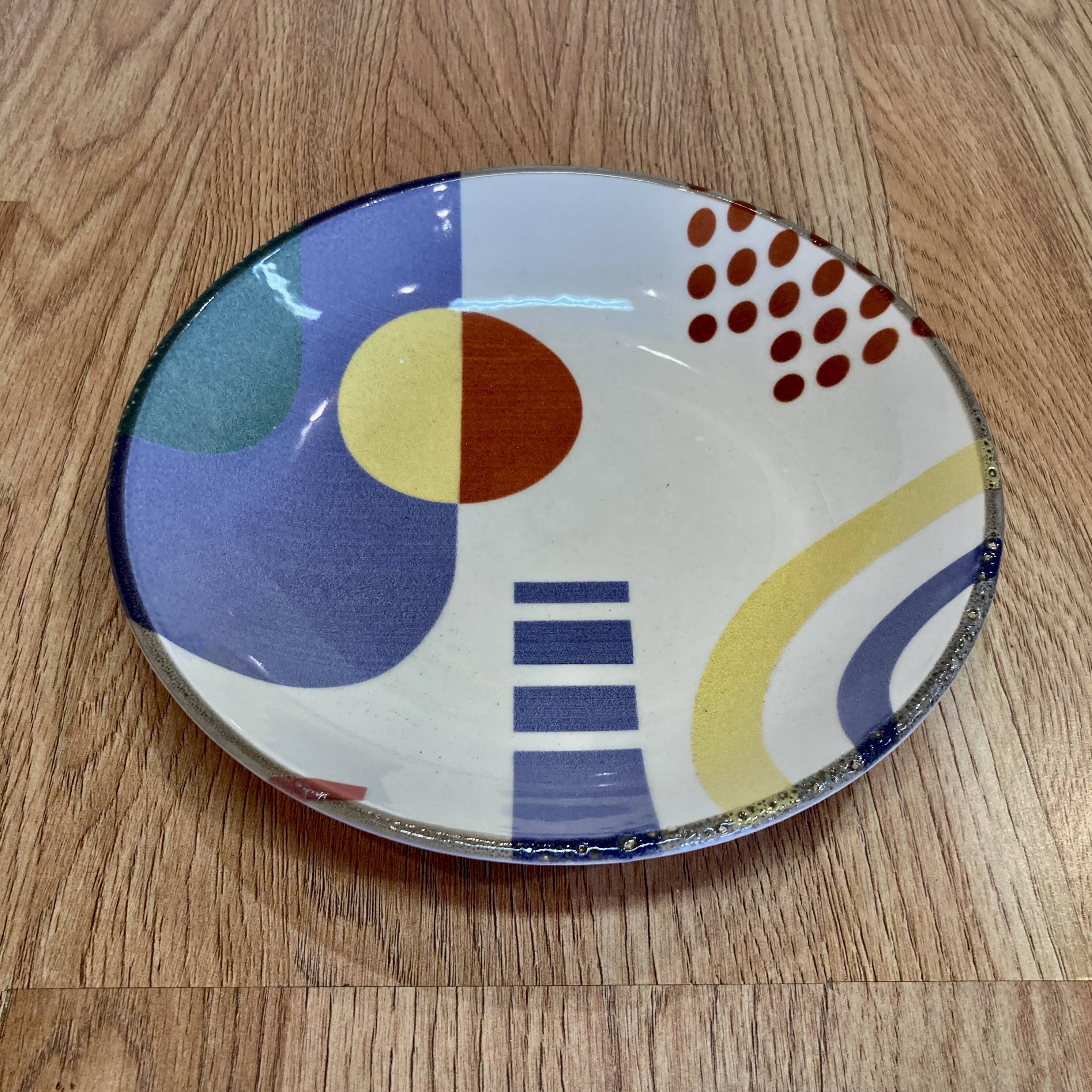 Set of 12 plates entirely handmade.
