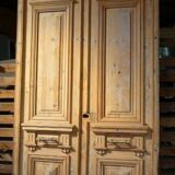 Double Haussmannian doors