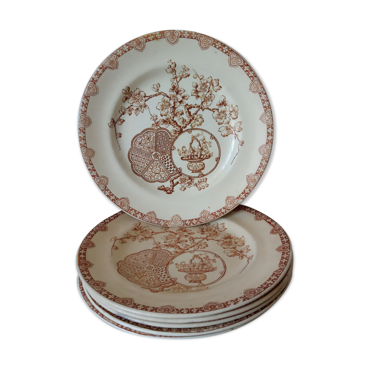 Six Japanese plates of Longwy in Iron Land