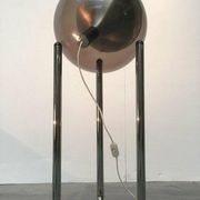 Lampe sur pied globe de l'ère spatiale suisse de milieu du siècle Type 56 de Temde, années 1960
