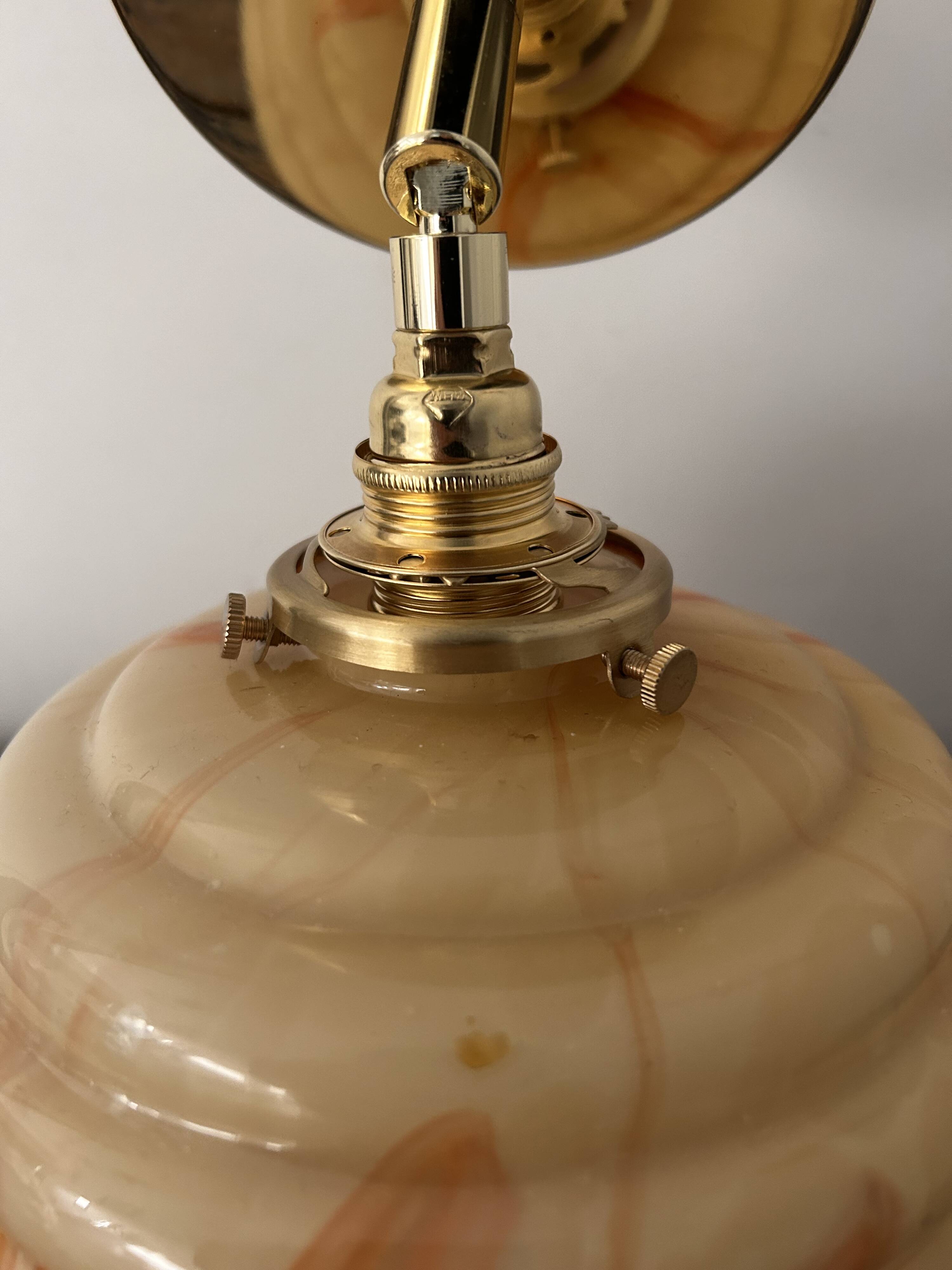 Wall light in marbled opaline