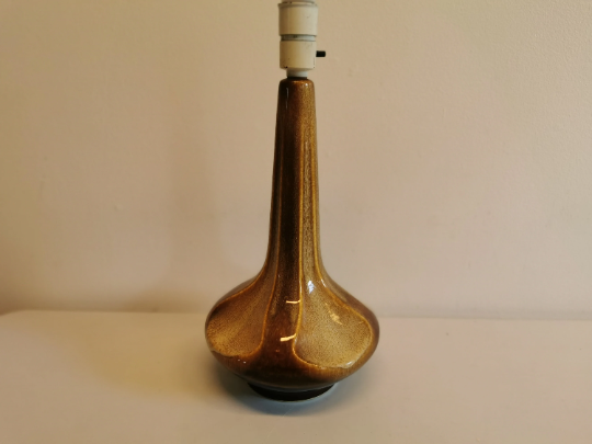 Wild lamp from Danish Søholm ceramics, in beautiful golden brown glaze. Danish Design