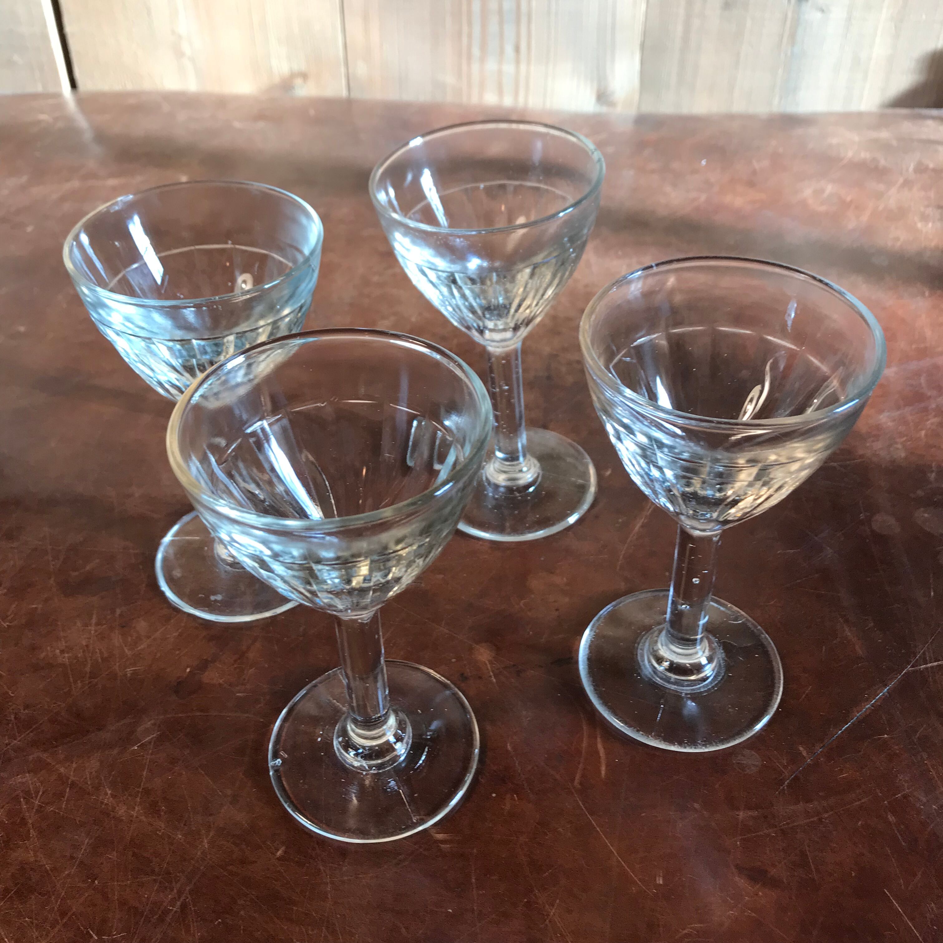 4 vintage aperitif glasses