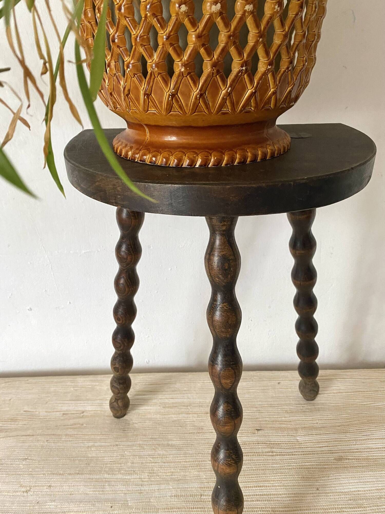 Tabouret Tripode demi cercle 55 cm