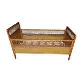 Lit de bébé en bois et rotin