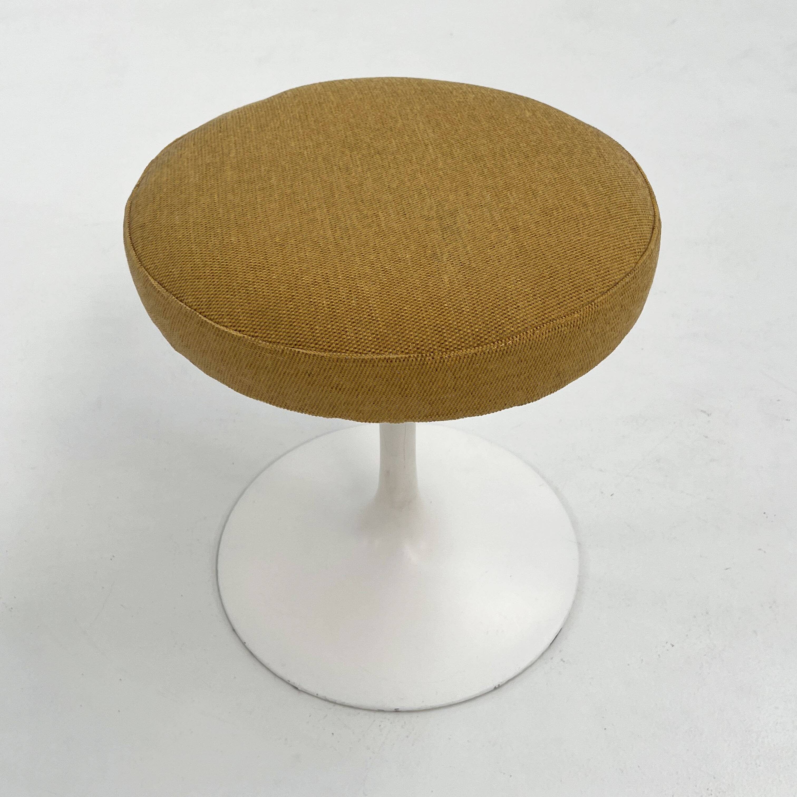 Tulip swivel stool by Eero Saarinen for Knoll, 1960
