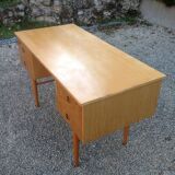 Scandinavian desk brand GDR