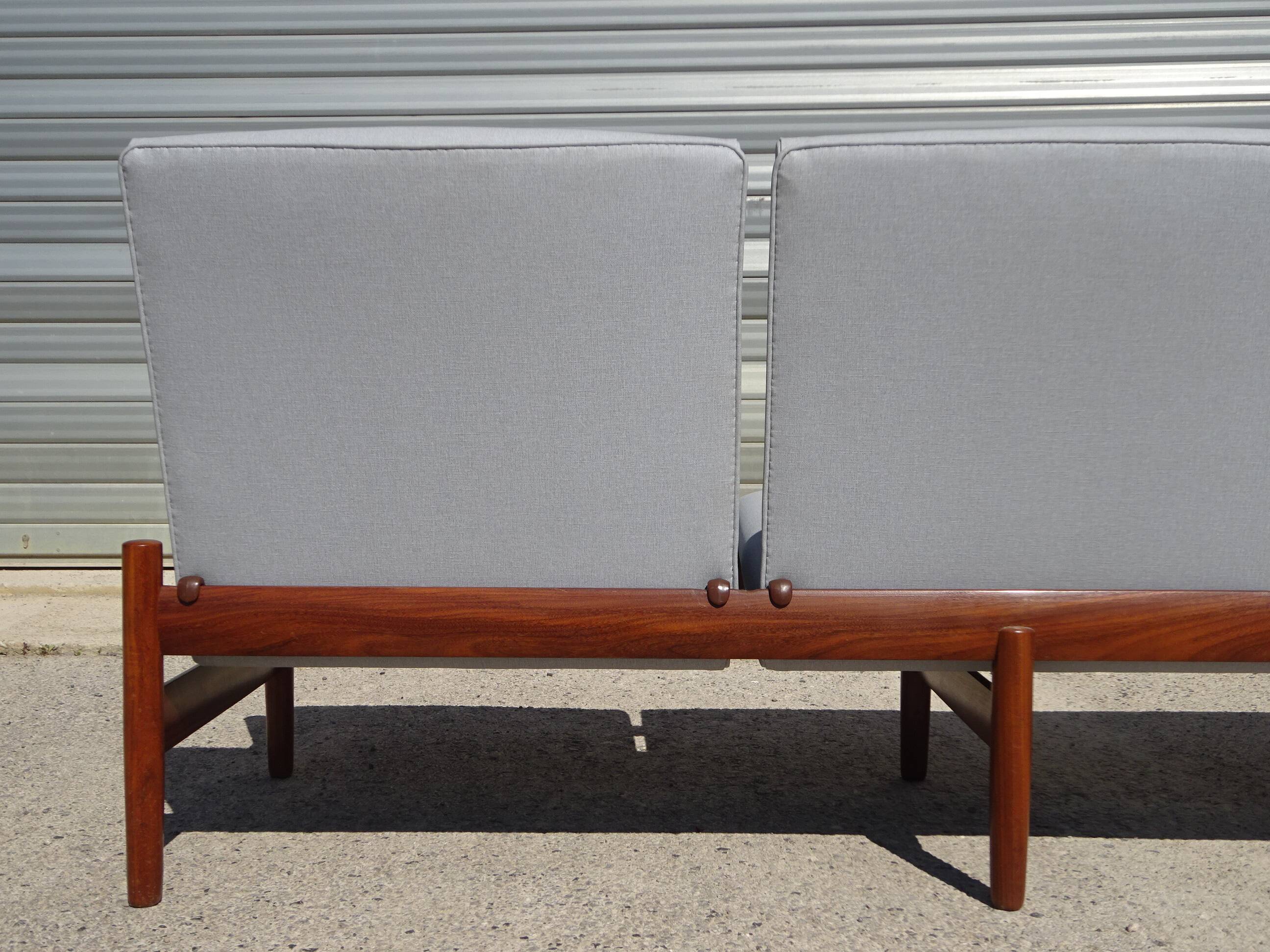 Modular 3-seater sofa + a teak coffee table by Karl SØrlie & SØnner