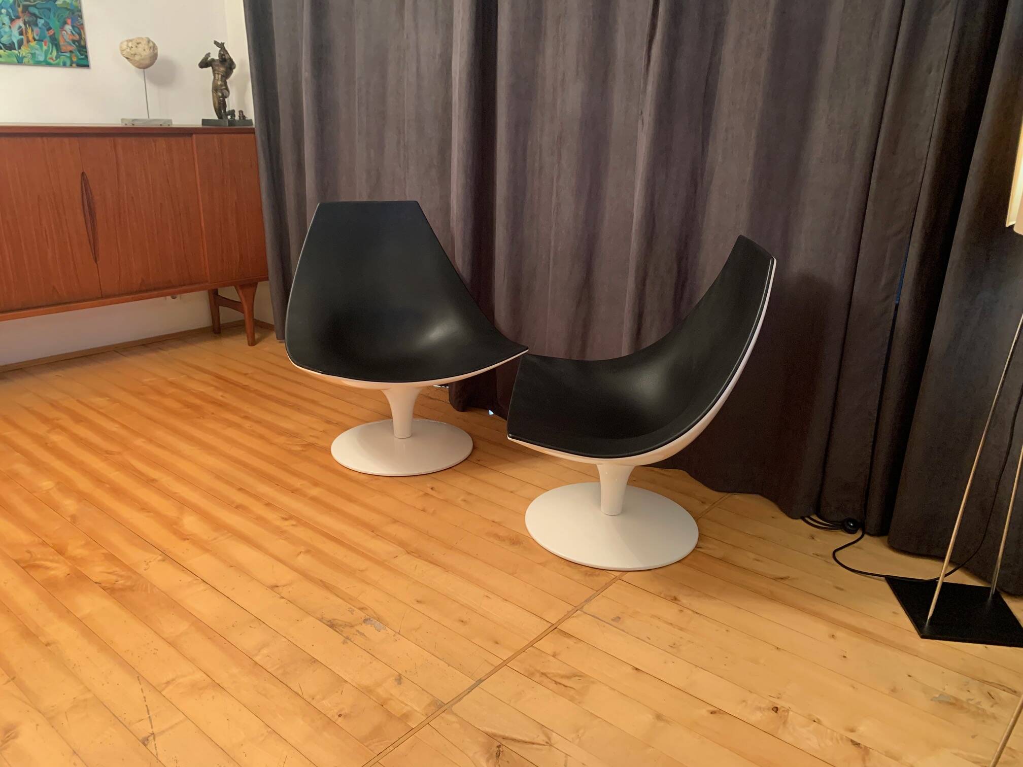 A pair of Moon armchairs by Pietro Arosio, Tacchini, Italy