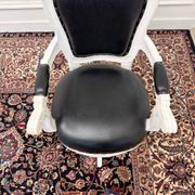 Ensemble de bureau blanc classique avec chaise de bureau