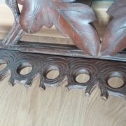 Porte pipes en bois sculpté
