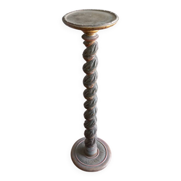 Wooden column