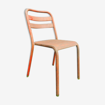 A Tolix bistro chair