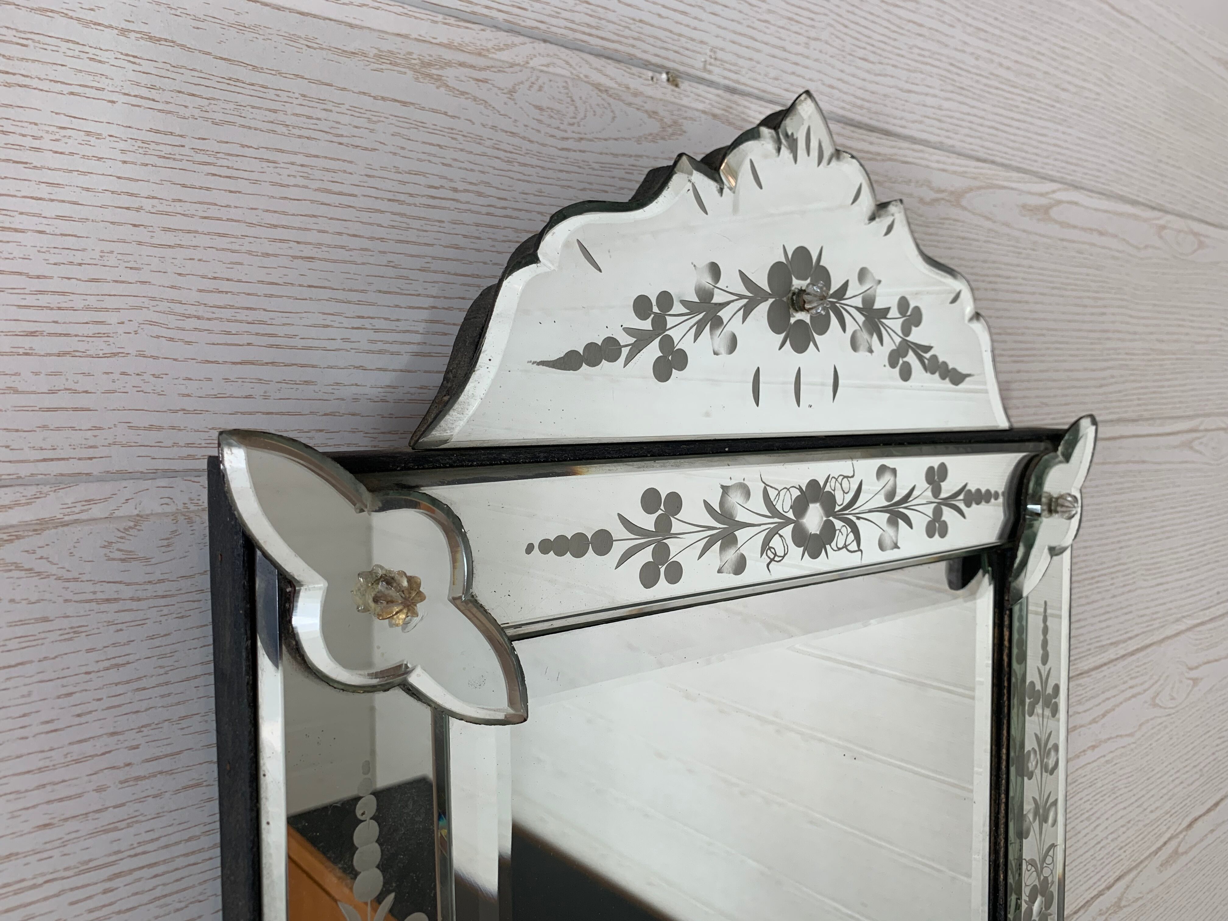 Venetian mirror - 65x40