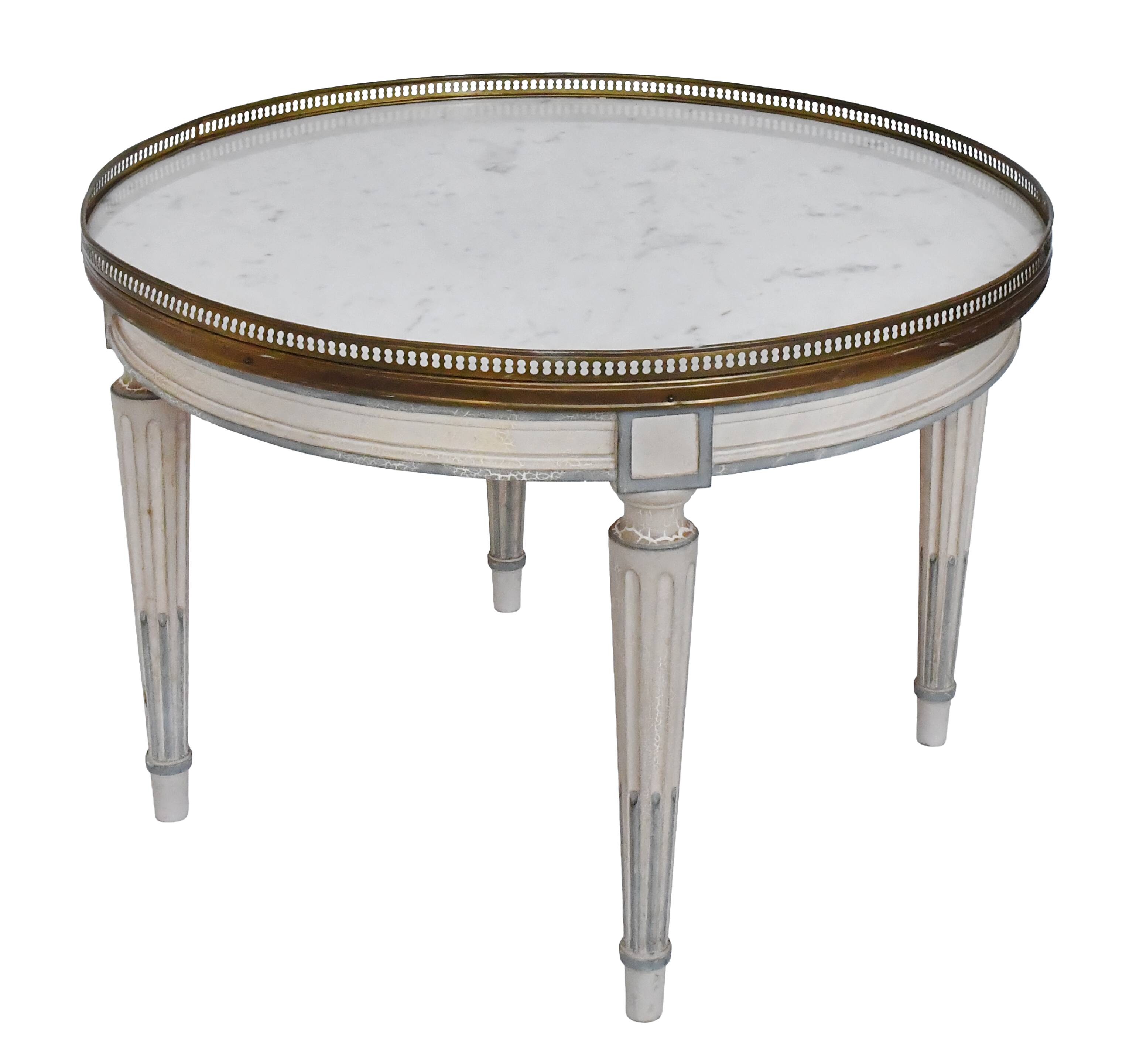 Table basse bouillotte de style Louis XVI