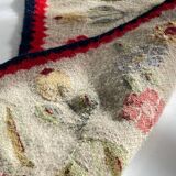 Tapis Rollakan décor de tulipes vintage