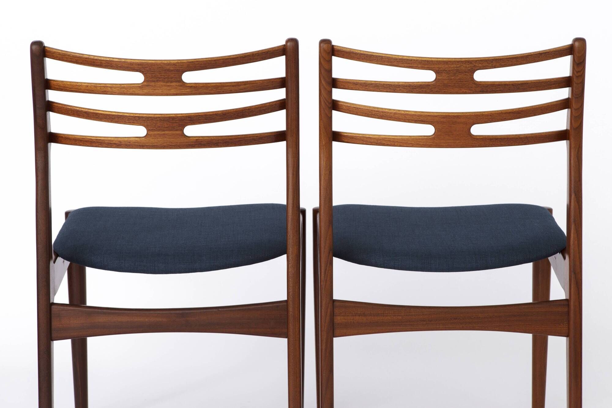Pair of Vintage Teak Chairs by Johannes Andersen for Vamo (1960s) – Model 1