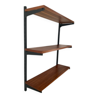 Scandinavian shelf in teak and metal from the 60s-70s.