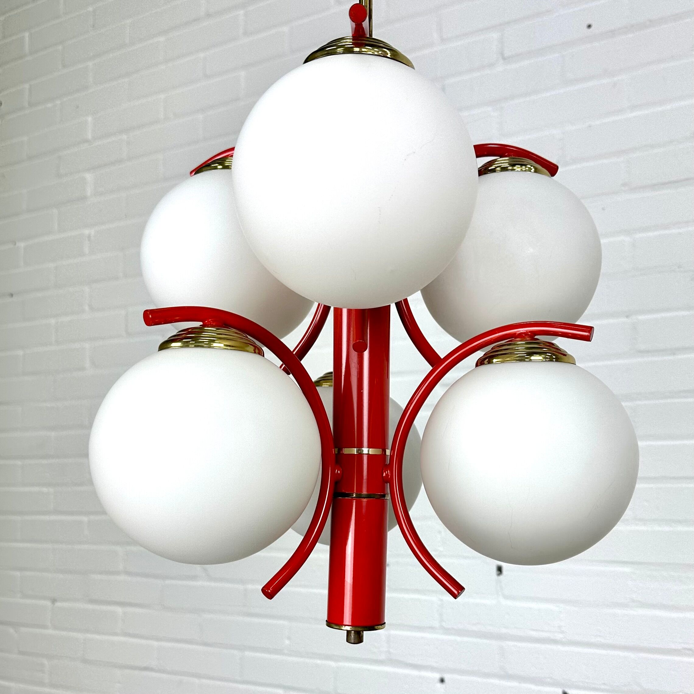 Richard Essig space age design lampe suspendue rouge