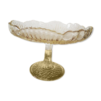 Coupe ancienne en verre sur pied teinté légèrement jaune