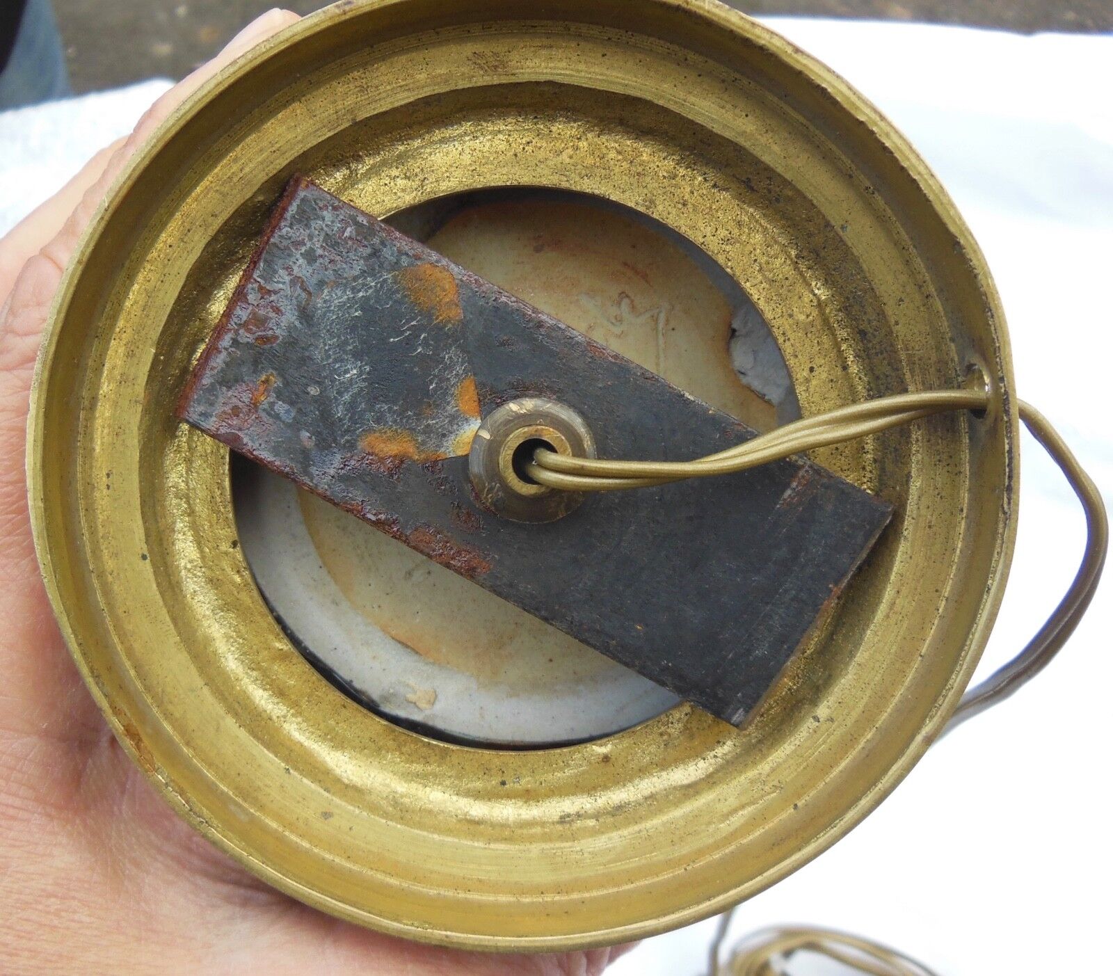 Lamp flamed decoration by Jean Langlade - Puisaye sandstone