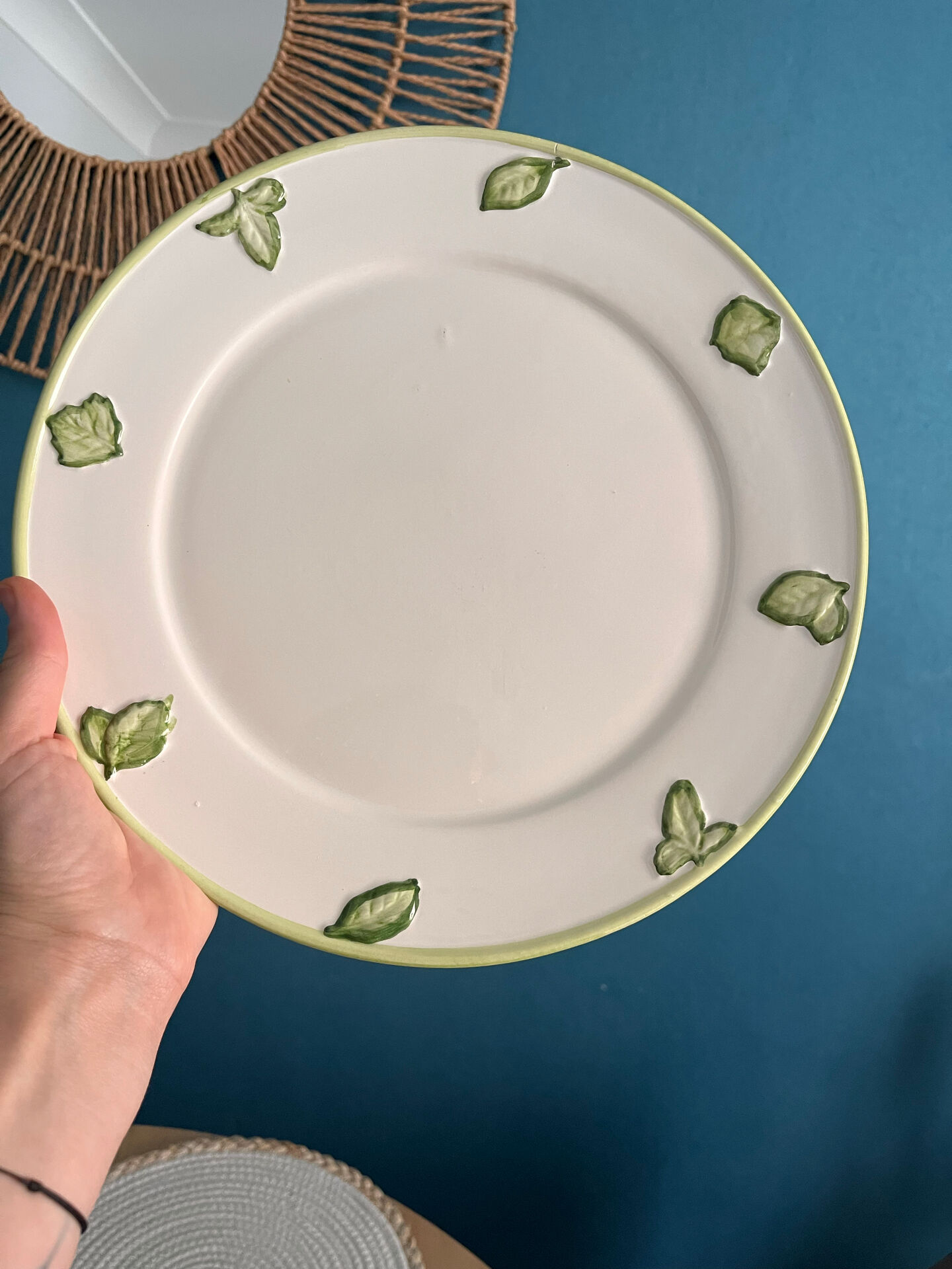 Fruit drainer in earthenware and its Silea plate