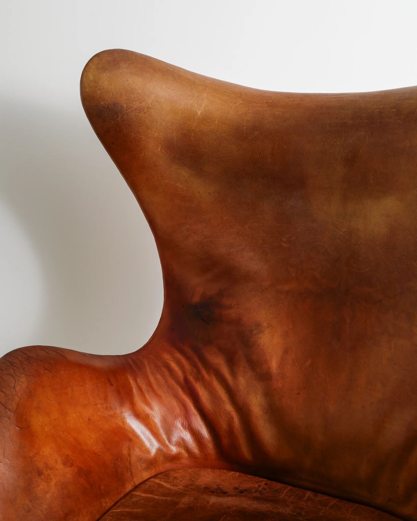 Early Danish "Egg Chair" in Brown Cognac Leather by Arne Jacobsen, 1960s