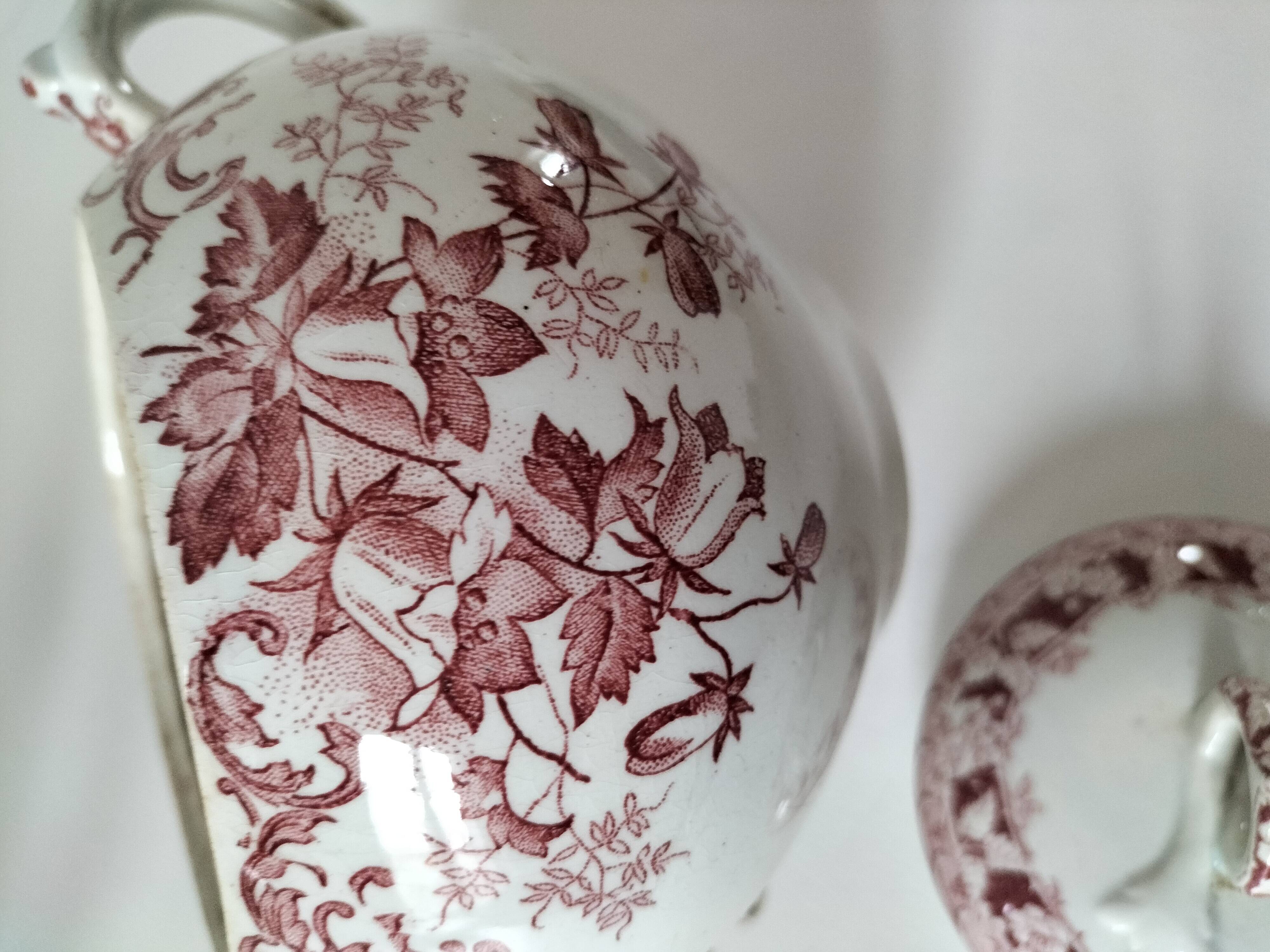 Saint-Amand & Hamage antique sugar bowl – Campanule rouge model