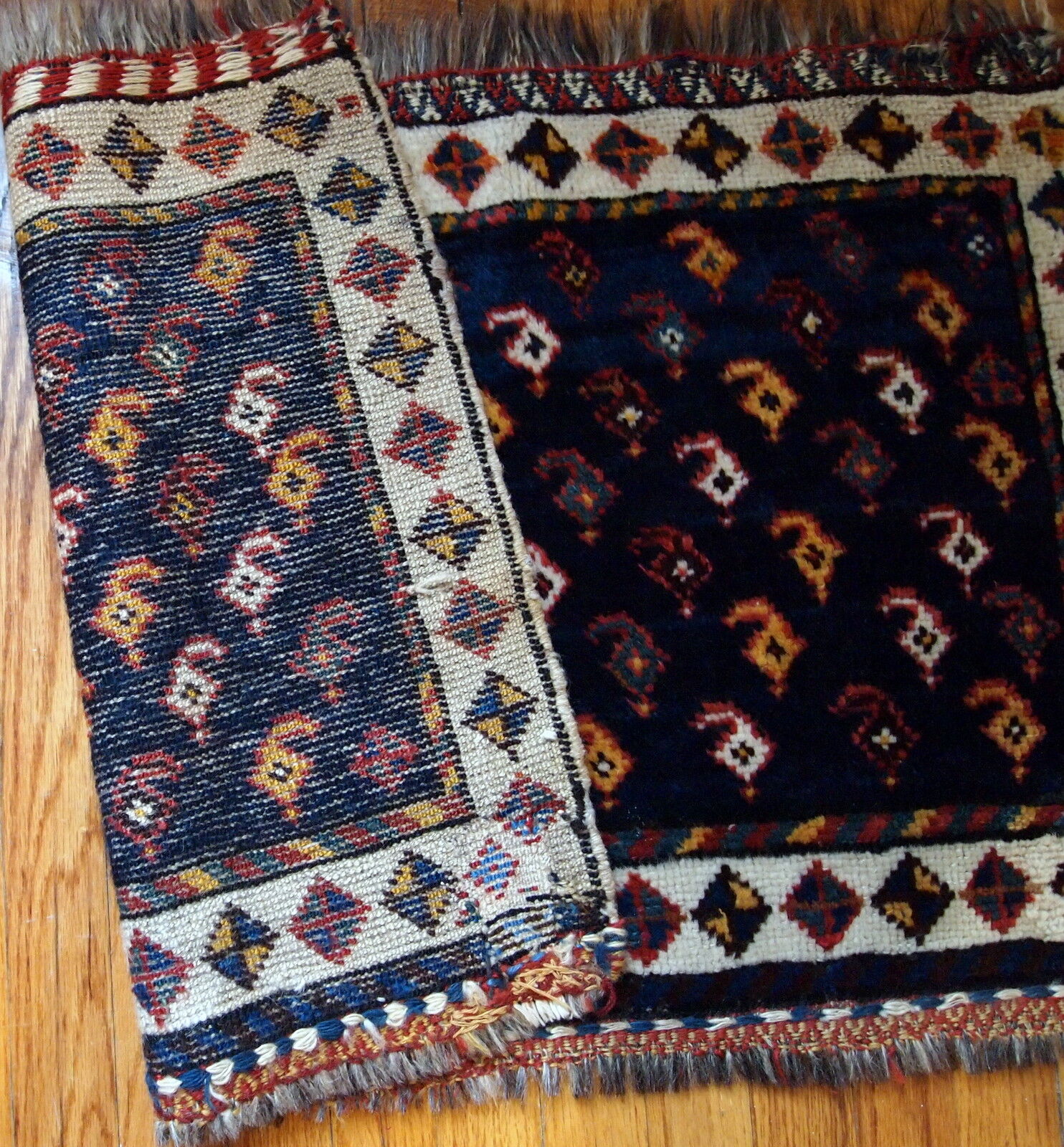 Ancient  carpet Persian Luri 58cm x 91cm 1890 s