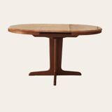 Extendable dining table, 70s