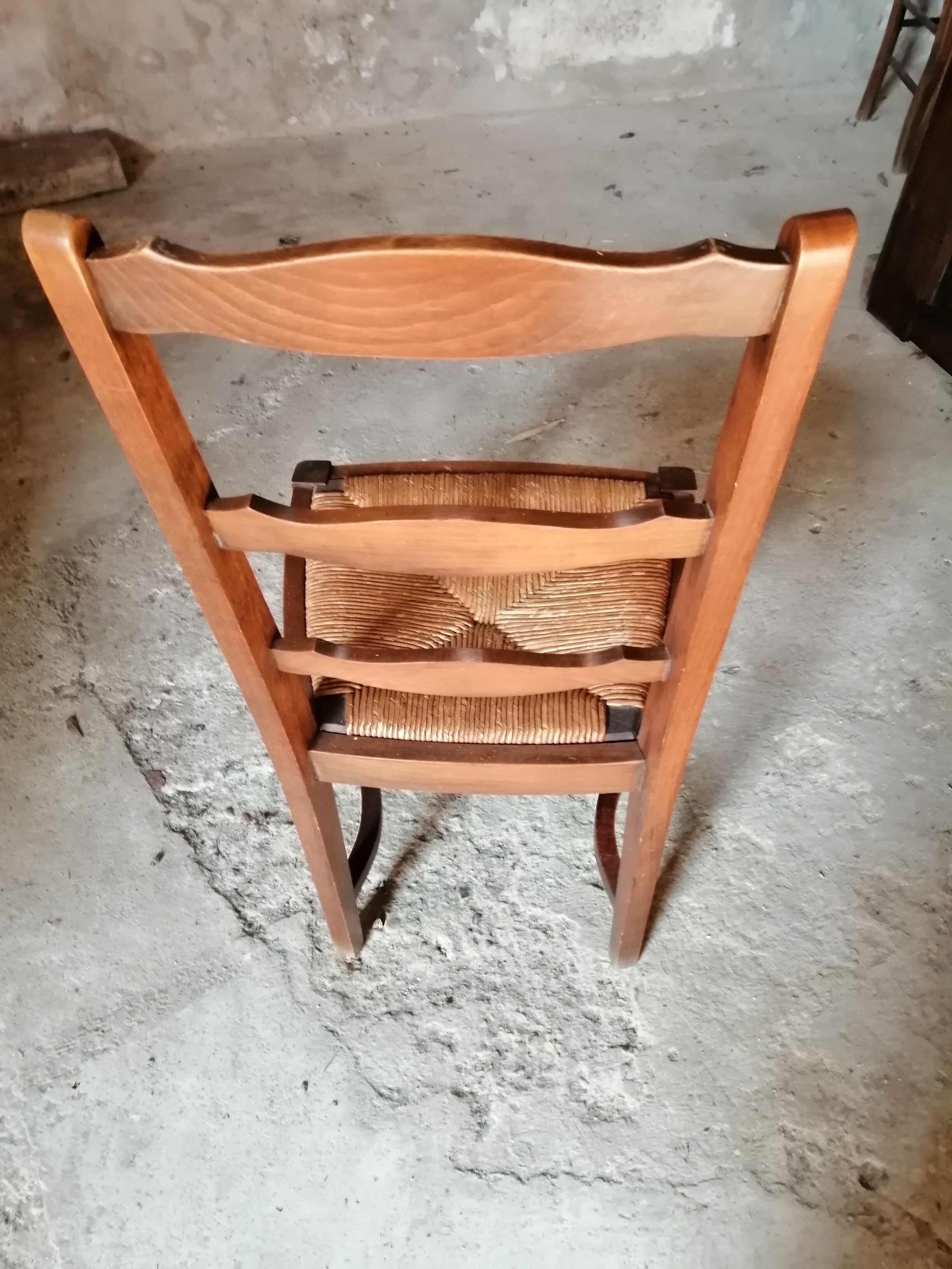 Lot de 6 chaises en bois et paille ancienne