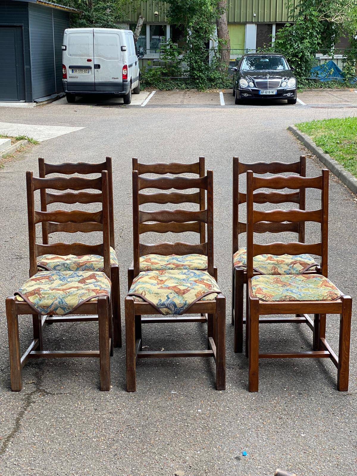 6 solid wood chairs in dark oak and floral fabric