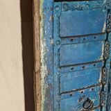 Porte ancienne en bois bleue
