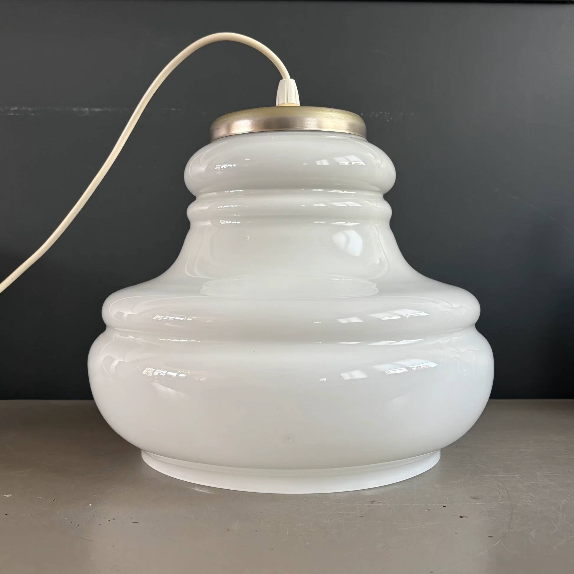 Suspension vintage en verre blanc