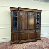 Classic English Royal Antique Collection Bookcase
