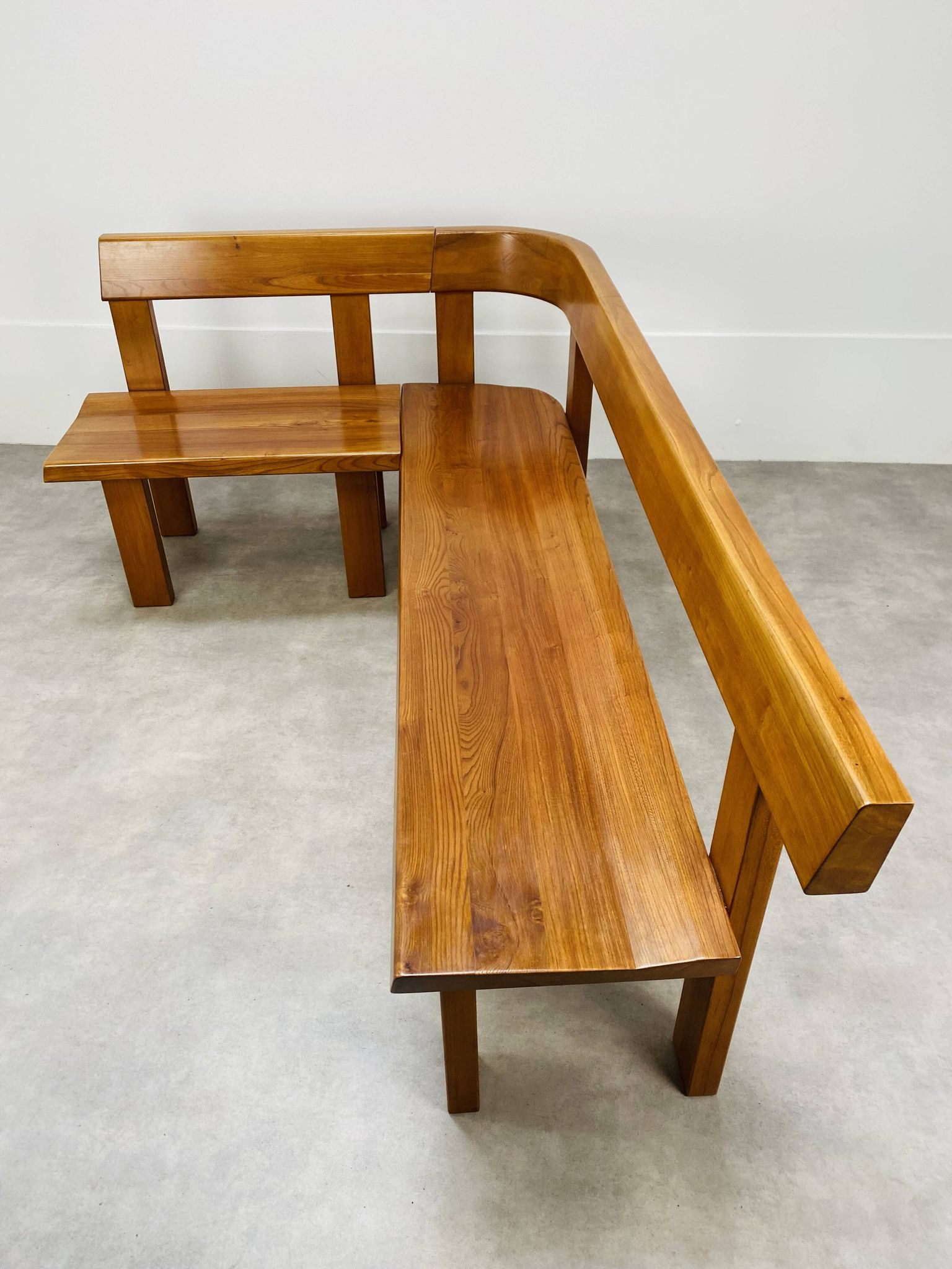 Banc d’angle Pierre Chapo S35 en orme