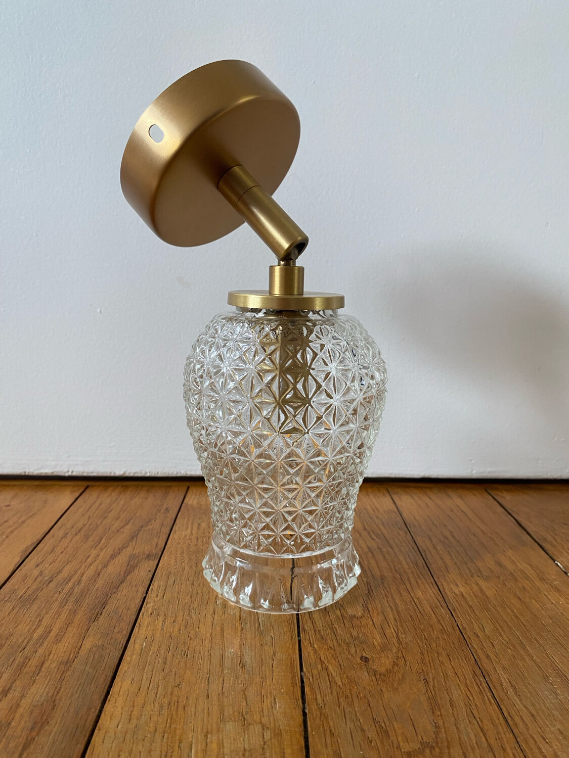 Vintage wall lamp