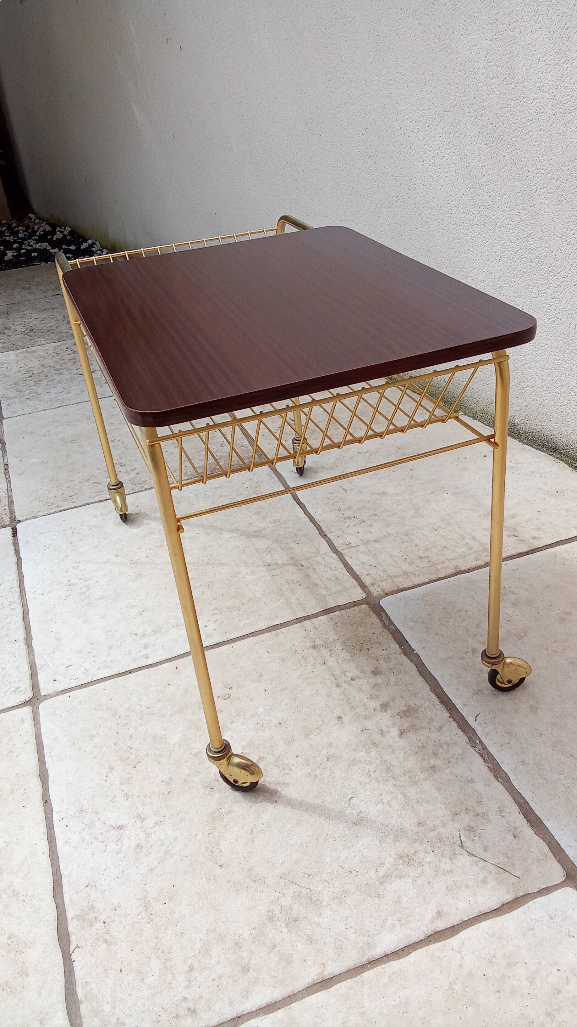 60s record player side table with wheels