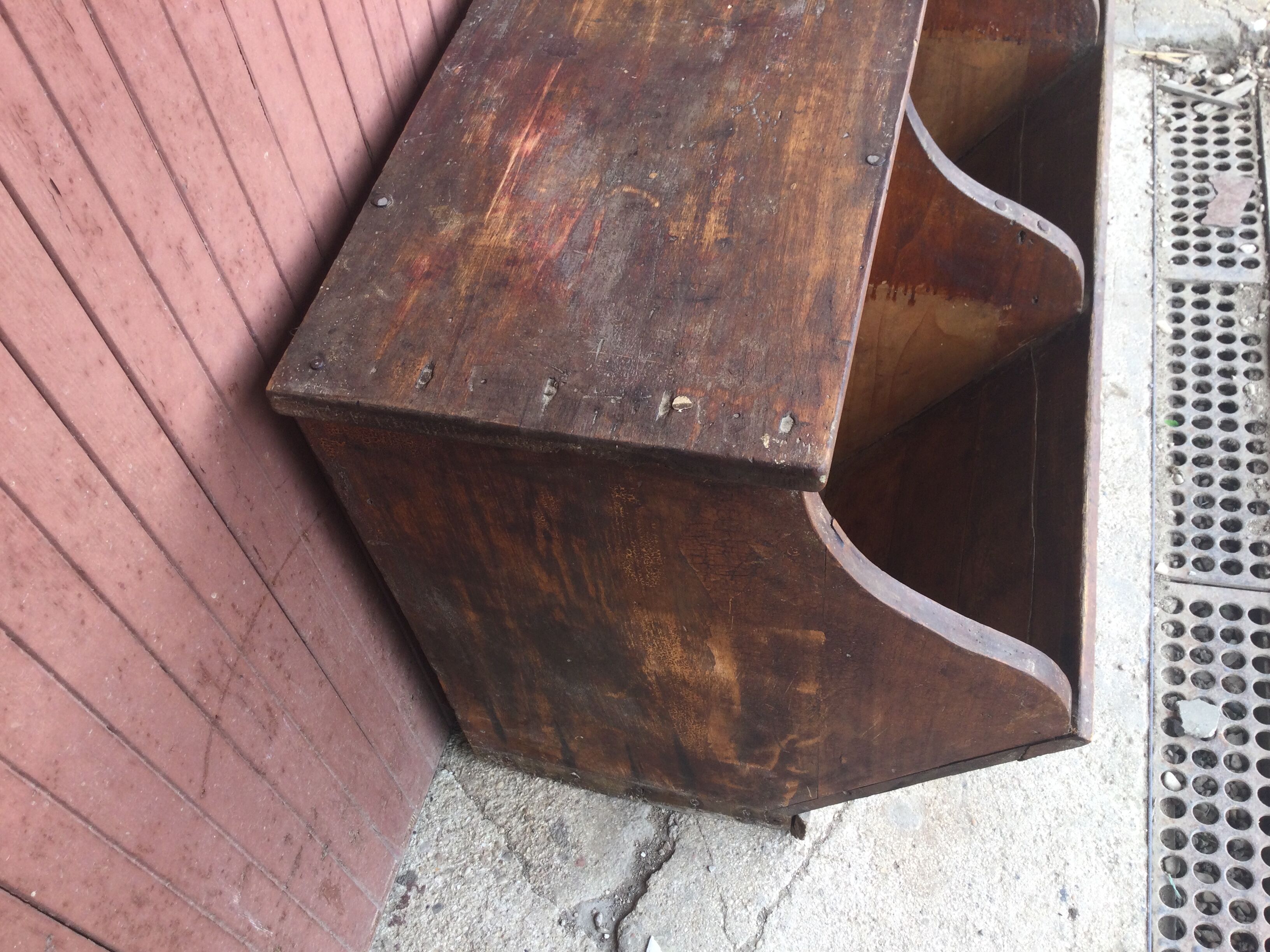 Storage box