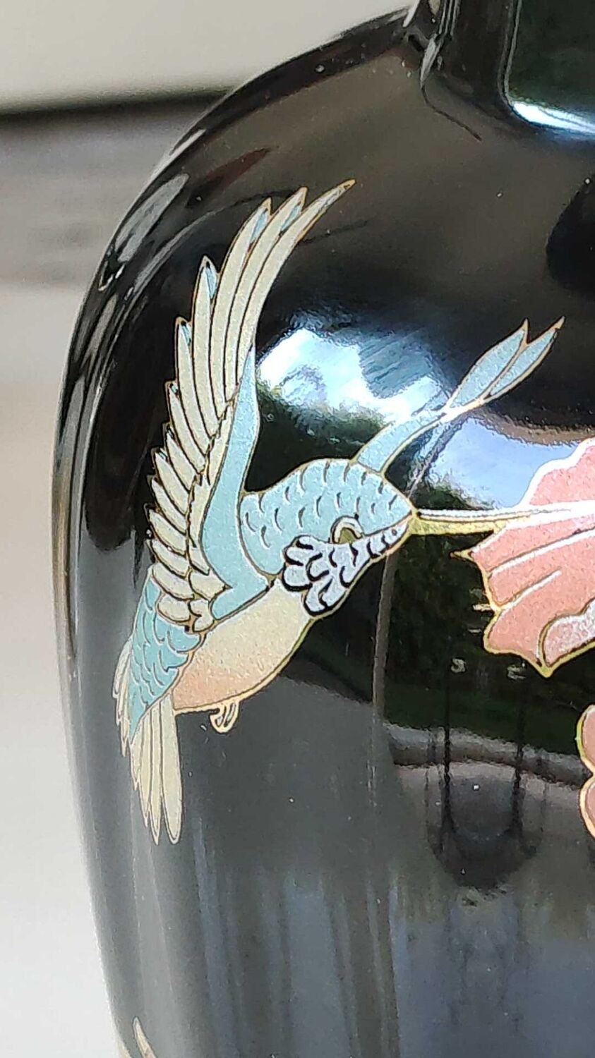 Asian baluster vase, with undulations. ceramic. floral motifs, exotic bird. exclusive décor. high 26 cm