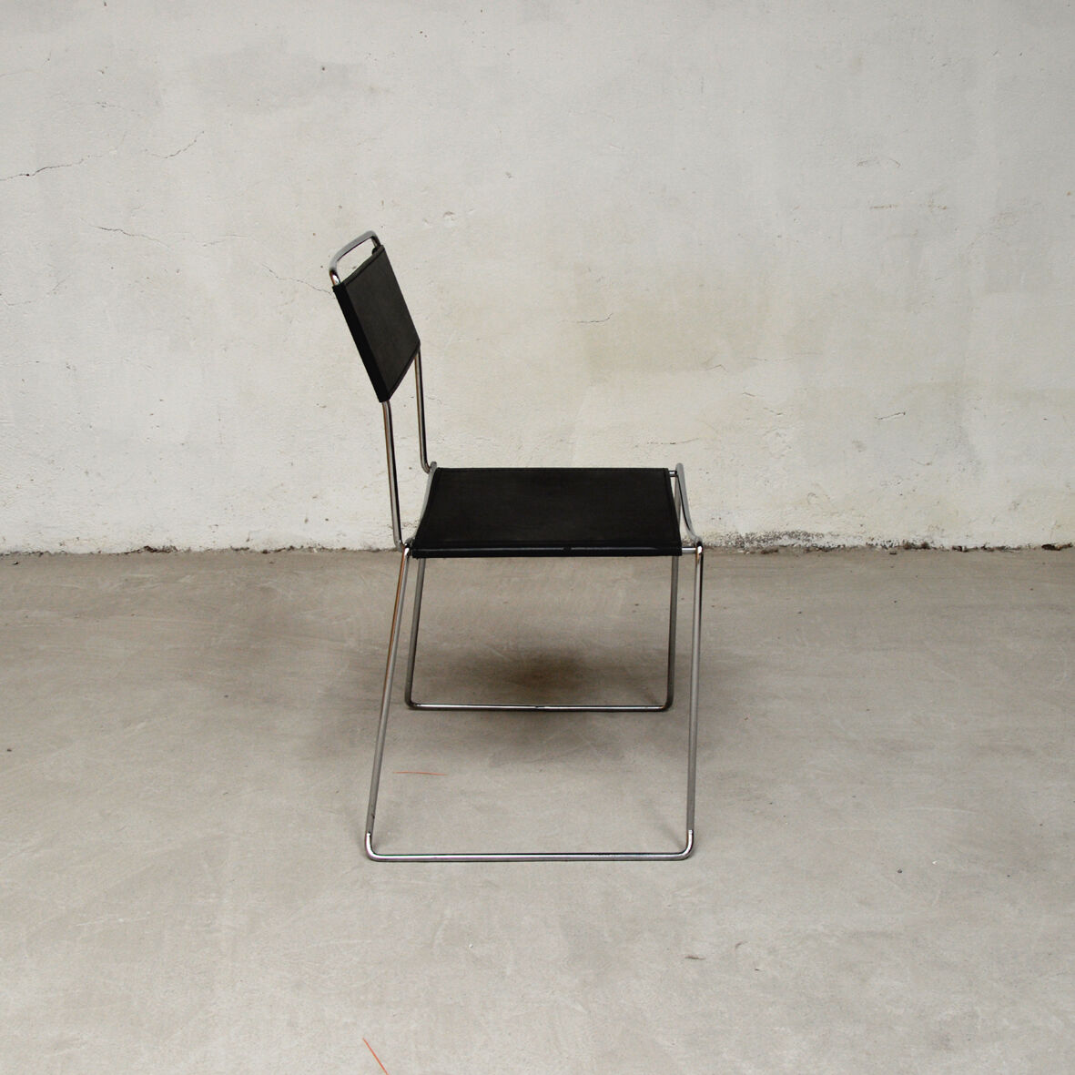 Set of 8 Italian Chairs in leather and steel, 1970