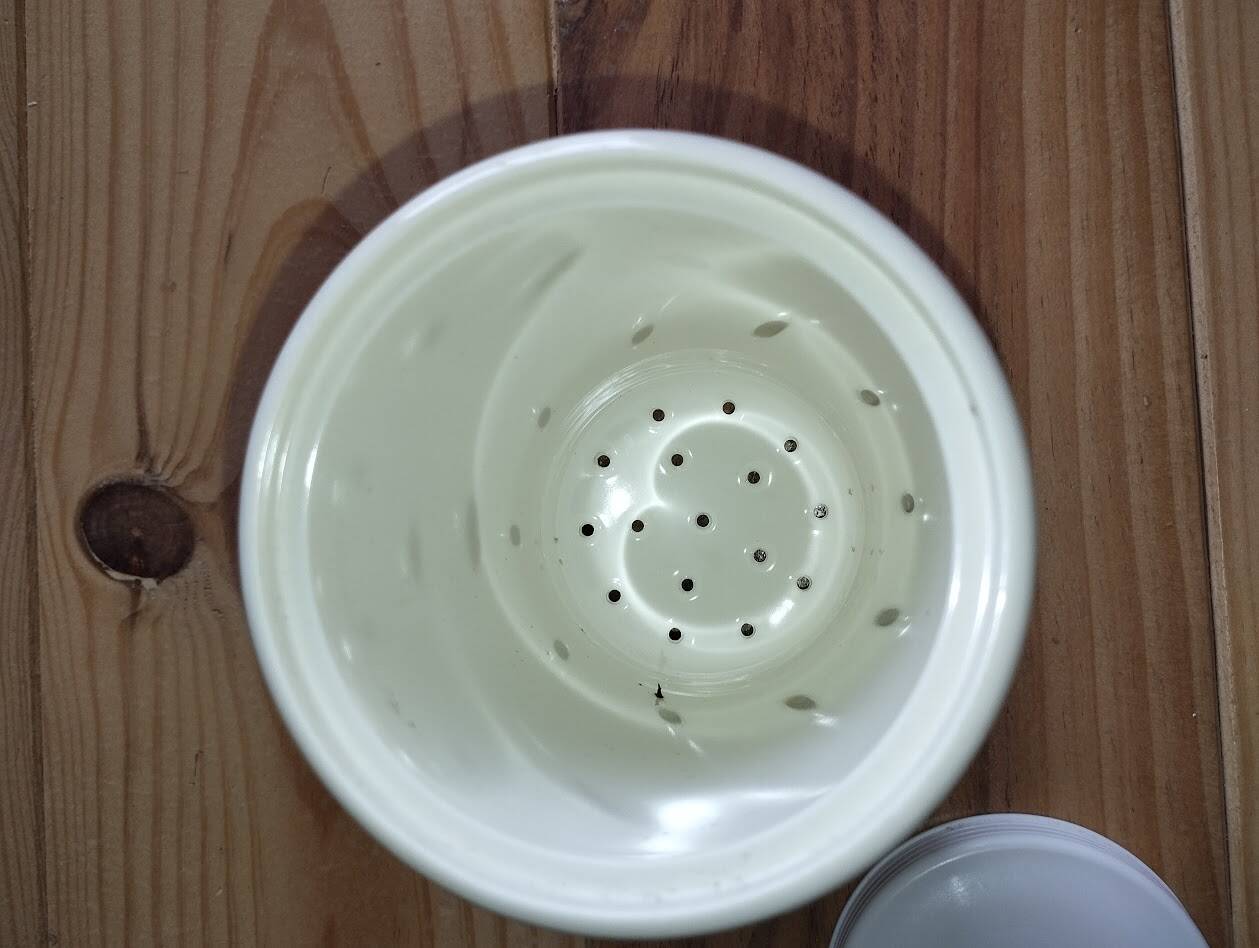 Vintage ceramic sugar bowl with fruit decoration – 1950s
