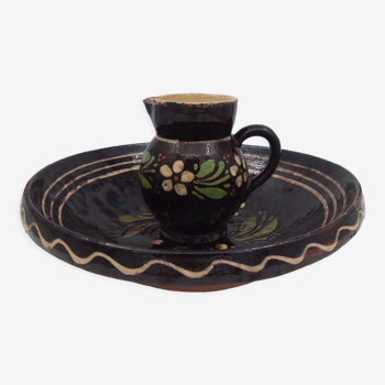 Ceramic dish and pitcher from Souffleheim