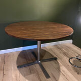Vintage round table 110 cm in rosewood, tulip base, 1970s.